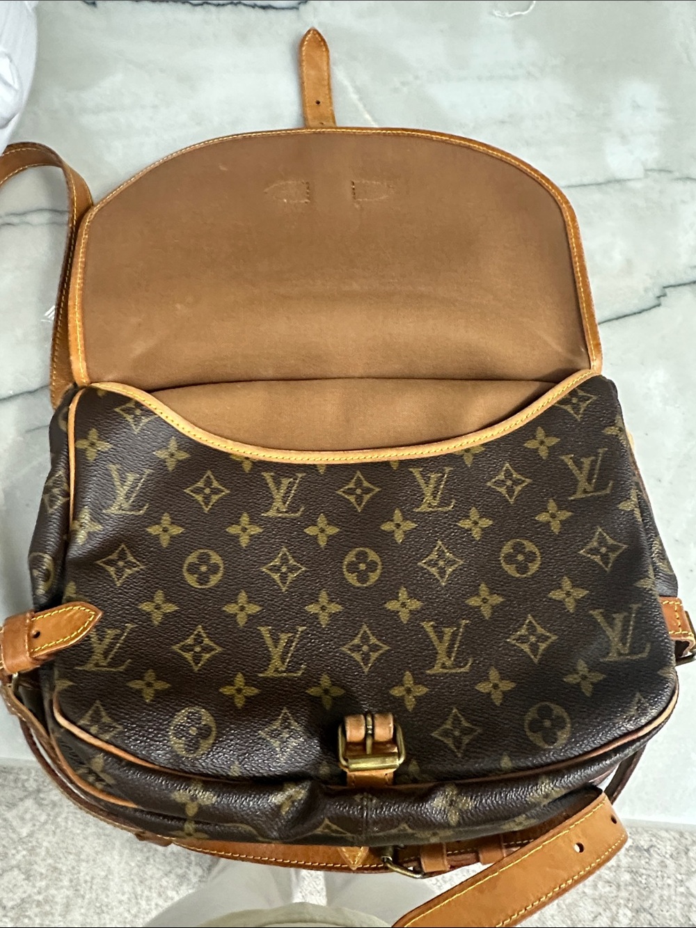 Authentic Louis Vuitton Monogram ,Saumur 30 - Picture 7 of 16